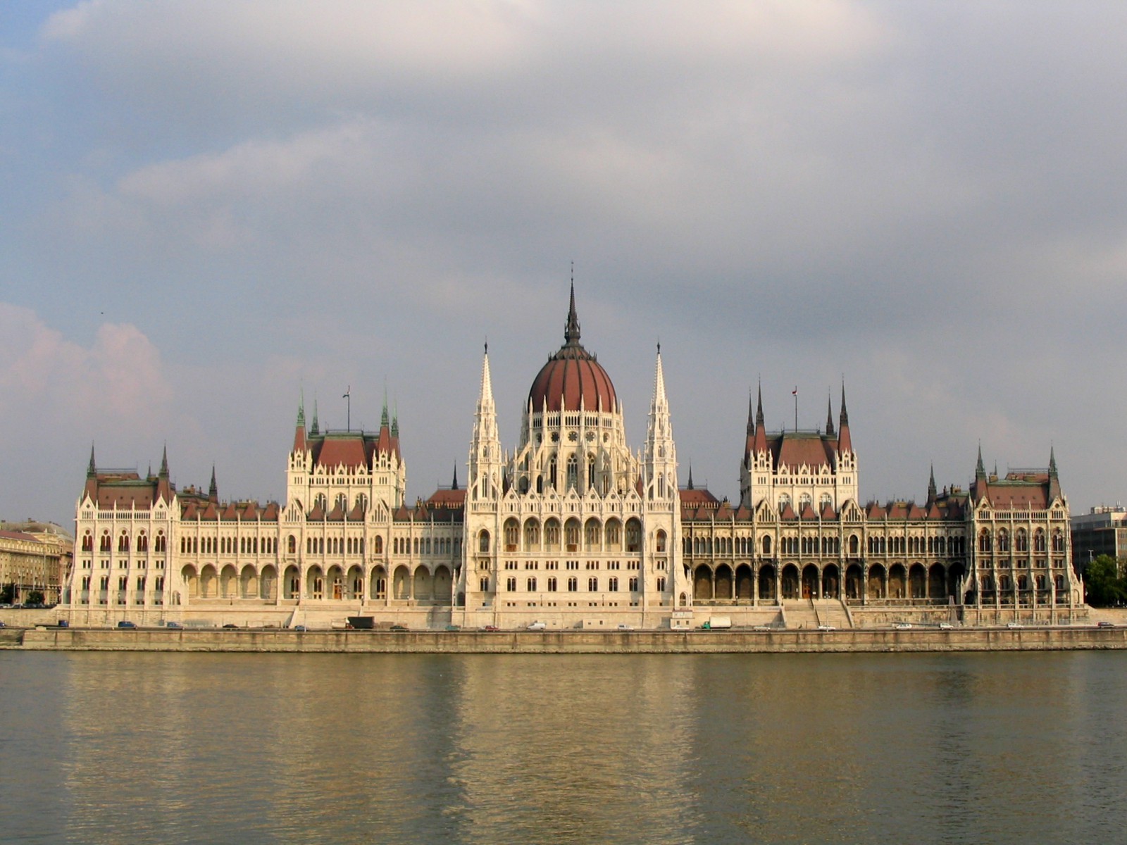 Здание Парламента