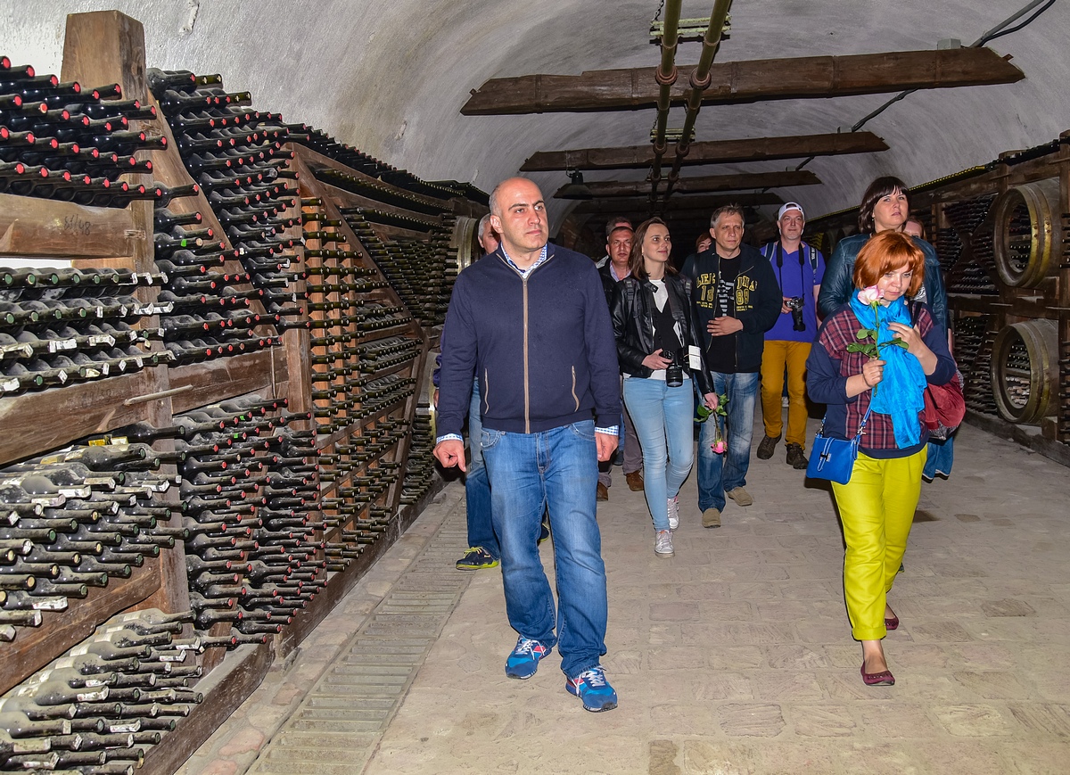 Винодельня Khareba