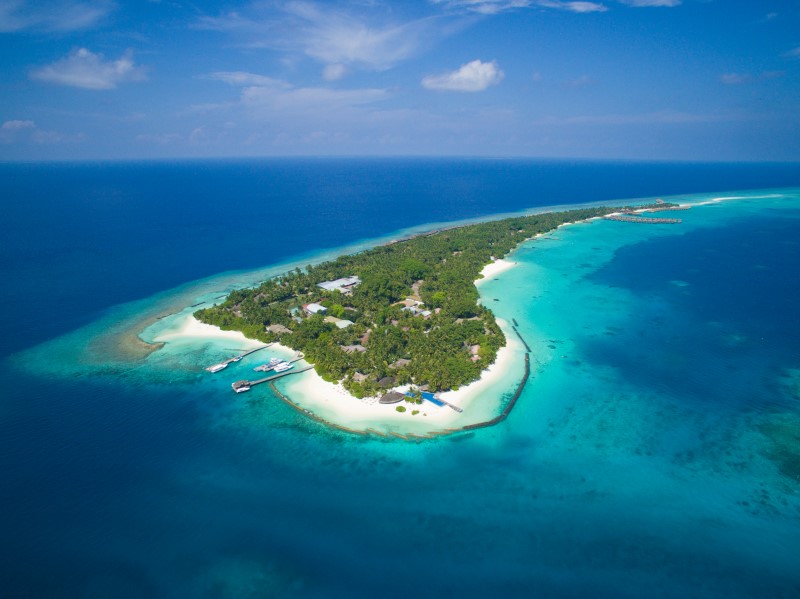 Тропический остров-отель Kuramathi Maldives