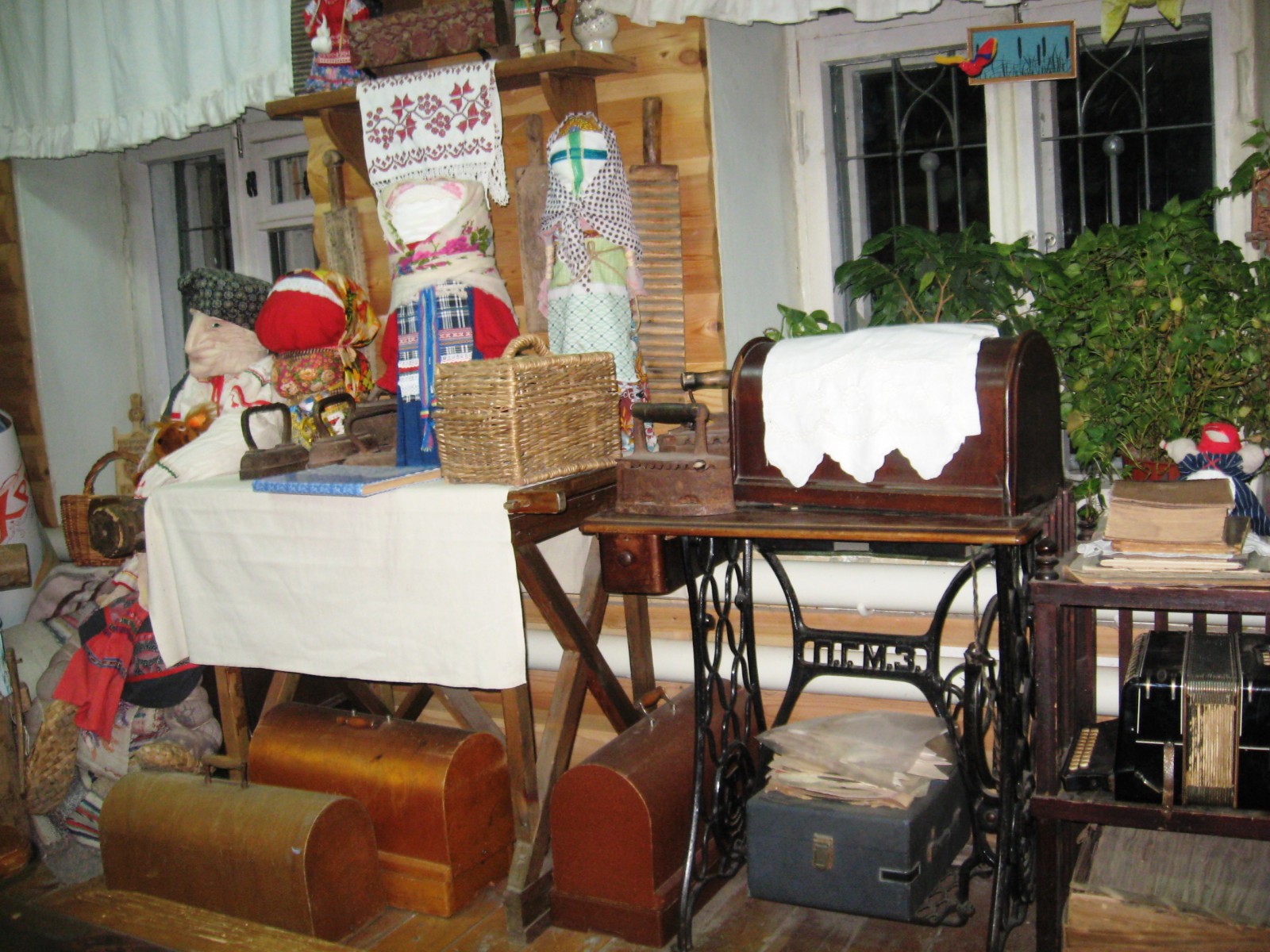 В муромском Доме народного творчества Константин Исааков