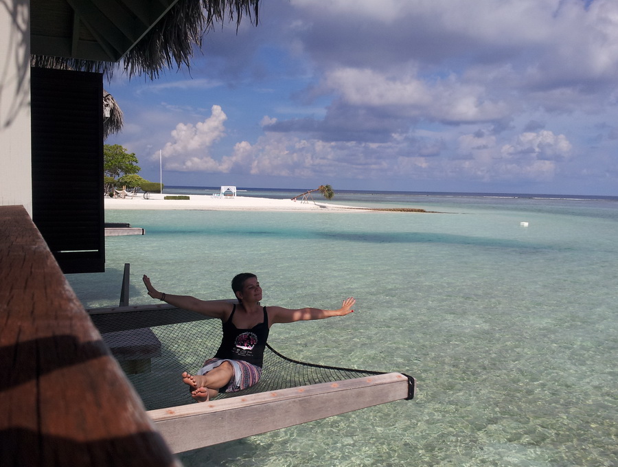 ...можно расположиться прямо над водой