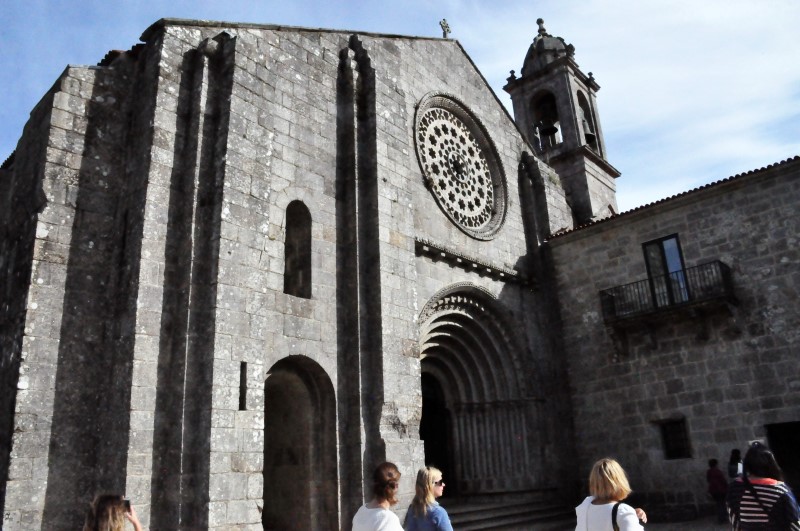 Девушки из нашей группы категорически отказались поселиться в суровых стенах этого монастыря, фото Константин Исааков