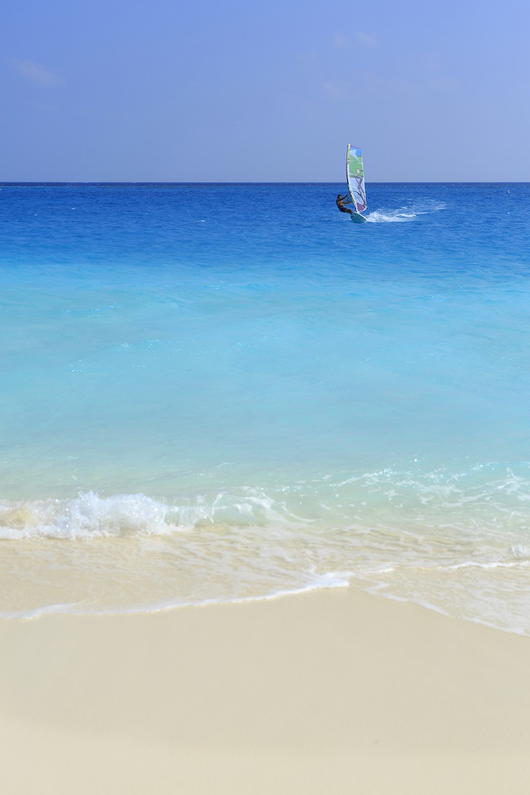 Под парусом