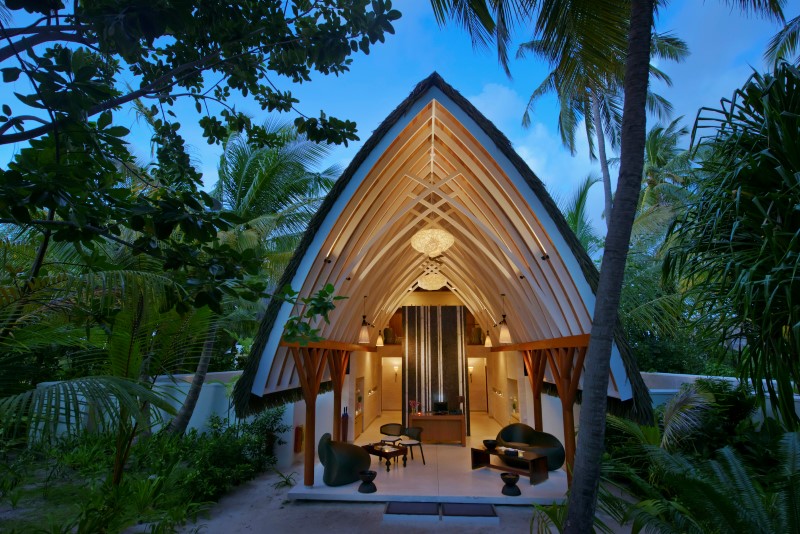 Kandolhu Maldives- небольшой мальдивский остров-курорт