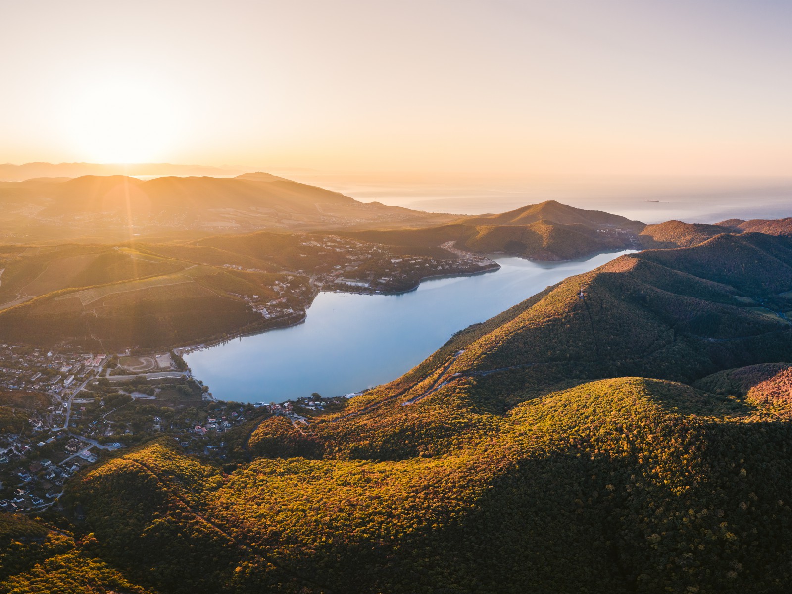 Озеро Абрау