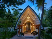 Kandolhu Maldives- небольшой мальдивский остров-курорт